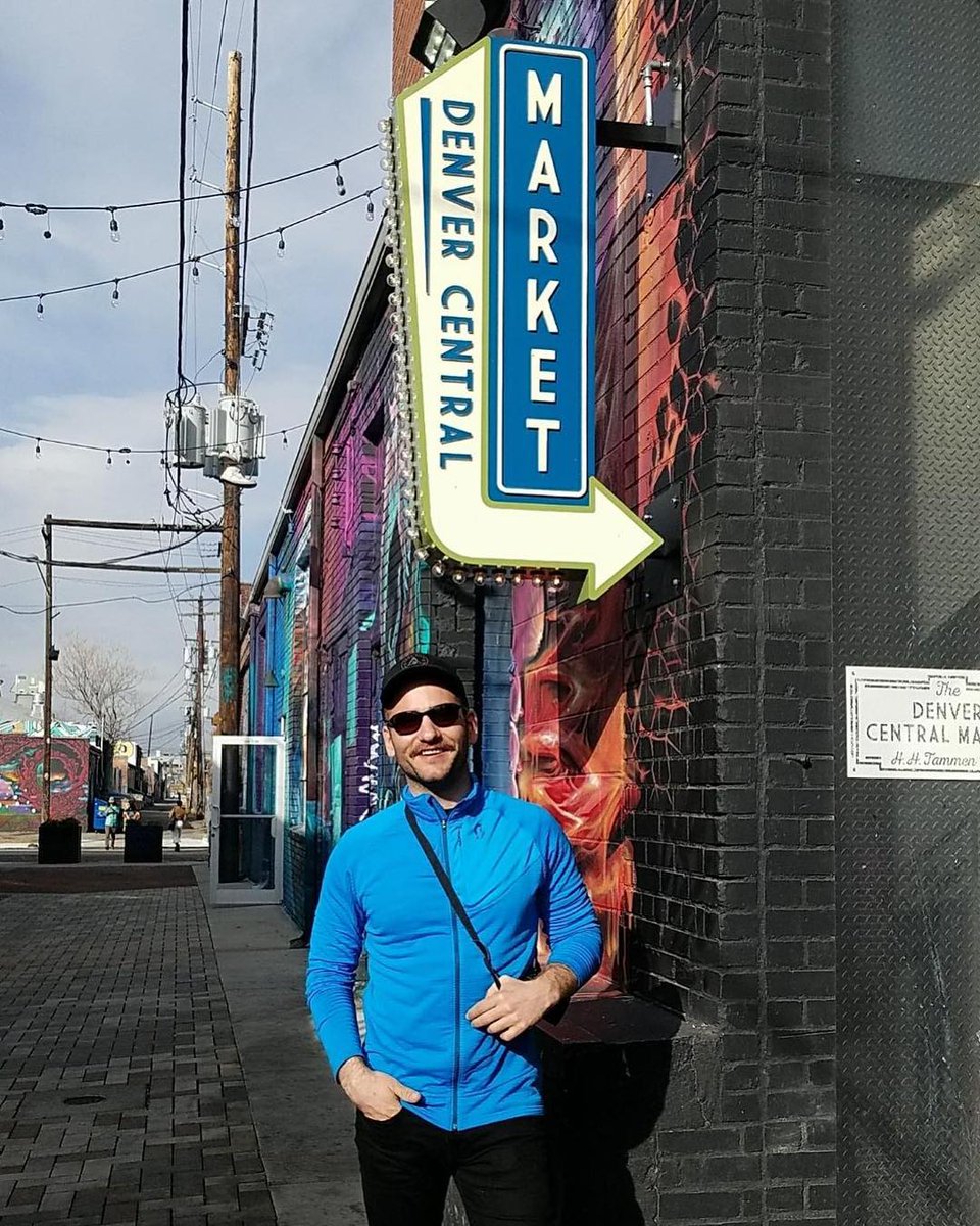 Don't stop running, don't look back at where you came from, there is nothing to be nostalgic about, only the distance is worth looking forward to