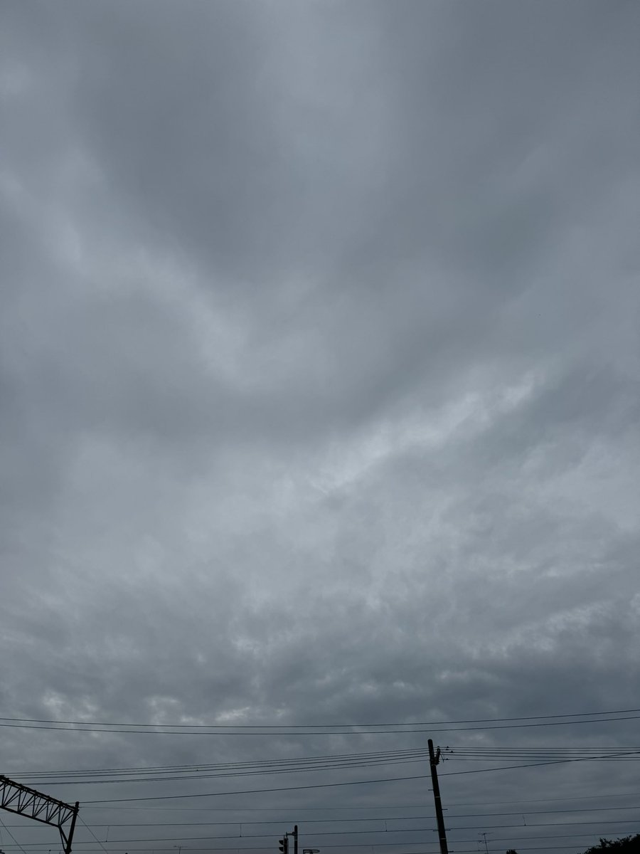 scrum03906's tweet photo. おはようございます。
9:00頃の久之浜の天気です。

海が近いということもありますが、
非常に湿度が高く、蒸し暑いですね。

私も、夜中に2回目が覚めて水分補給をしました。
水分補給をしっかりしましょう。
#空ネット #企業公式が毎朝地元の天気を言い合う #いわき市 #福島県  #スクラム建設 https://t.co/9wsscRgwyV