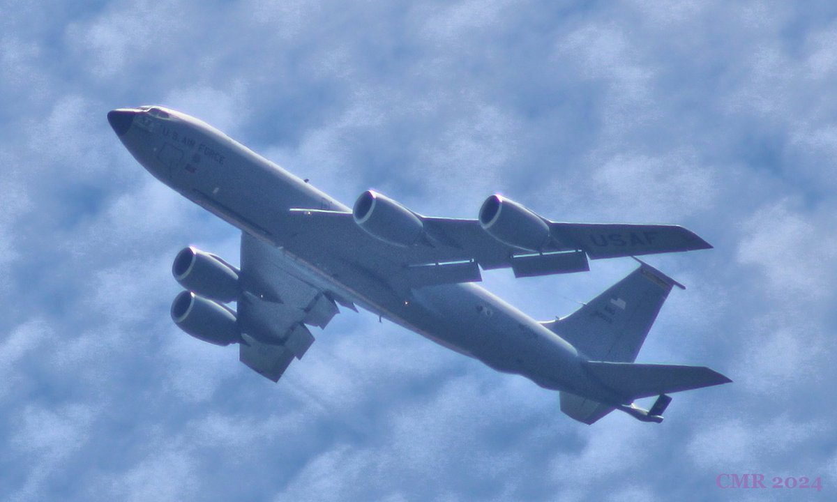 Stratotanker 58-0072 out and about this AM: