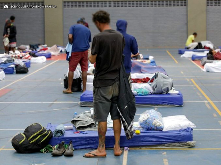 PDNewsBR's tweet image. Ação contra o Frio: GDF inaugura abrigo em Ceilândia para pessoas em situação de rua

politicadistrital.com.br/2024/07/02/aca…

#Frio #GDF #Abrigo #Ceilândia #Vulnerabilidade #SituaçãoDeRua