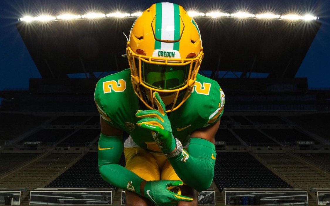 oregon__updates's tweet image. REPORT: #Oregon is trending for AT LEAST three uncommitted 5⭐️’s 👀🦆
Check it out ⬇️
duckreports.com/report-oregon-…
