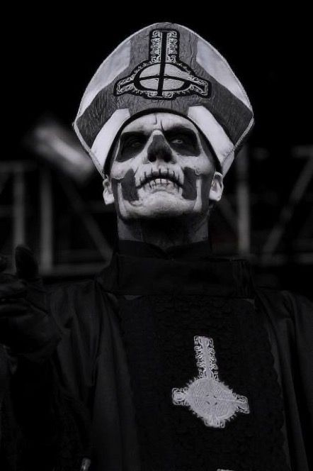 _ernest_2137's tweet photo. bone daddy is the reason I'm still alive, i love you bone daddy https://t.co/nsazWGwjdX
