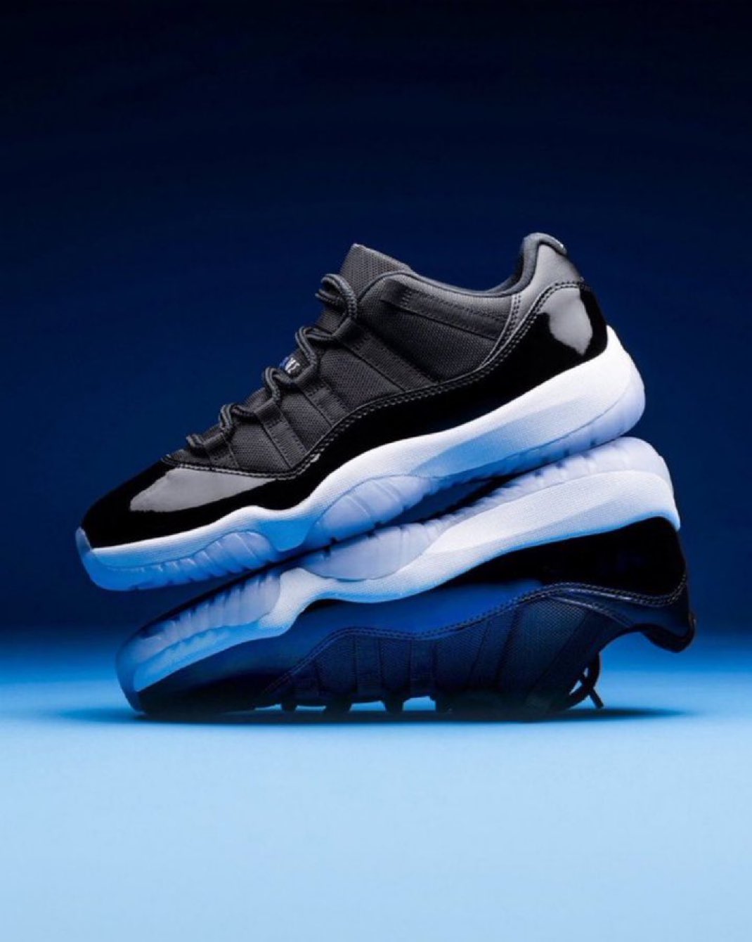 Finish line space jams online