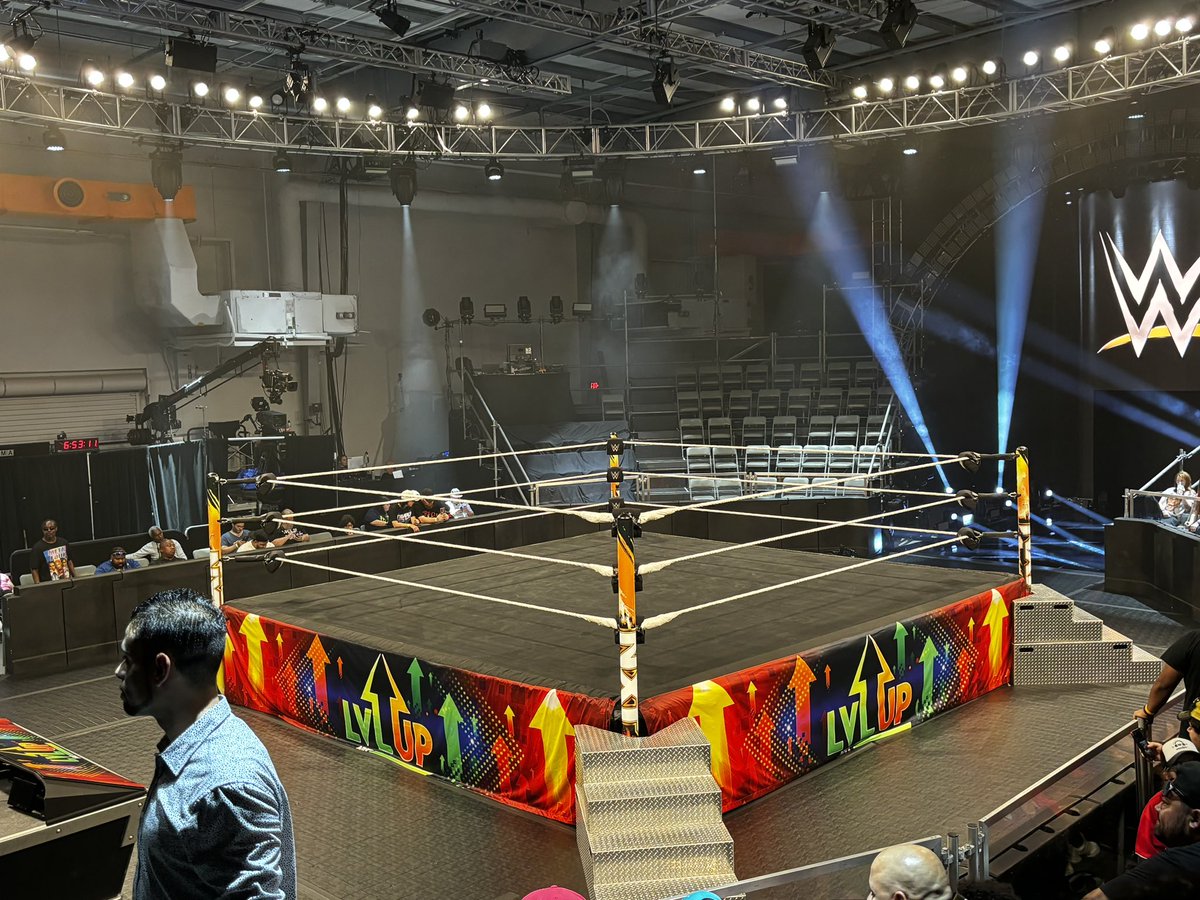 Kuroneko_Queen's tweet image. Happy #TatumTuesday and #KarmeNXT/#CheNXT day ✌🏻☺️

We’re seated and ready for #WWENXT