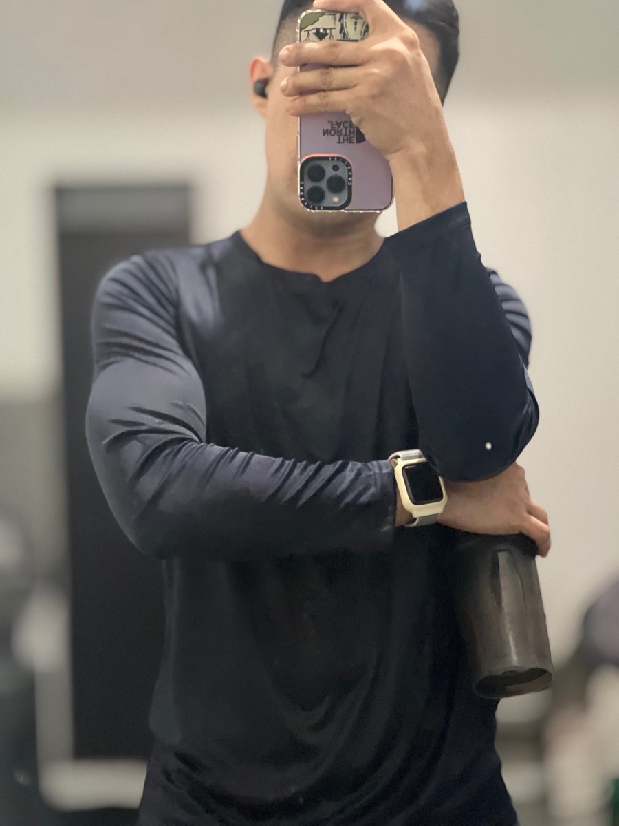Franz_HL's tweet photo. Pag umaga anong masarap gawin? 💦 Morning ☀️ https://t.co/FqbWSdTiQj