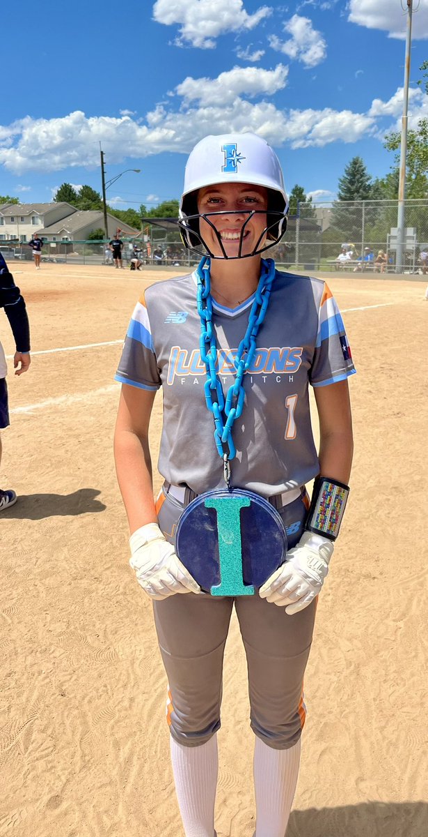 1st day in CO! Pass the chain
-Maddy Welch ‘25 hitting .500 and hits her 1st 💣 of the summer 

-Avery Cannon ‘24 West Tx A&amp;M hitting .500 and hits her 1st 💣 of the summer 

-Camryn Plocheck ‘25 Tx State hits her 1st 💣 of the summer 

-Mia Lopez CO School of Mines hitting .500