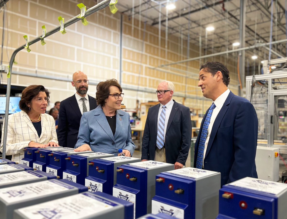 BIG NEWS 🚨 I’m thrilled to announce Nevada is being awarded nearly $21 million for our Lithium Loop Tech Hub led by <a href="/unevadareno/">University of Nevada, Reno</a>. 

This funding I secured will help our state grow as a national leader in the lithium &amp; EV supply chain &amp; create good-paying jobs.