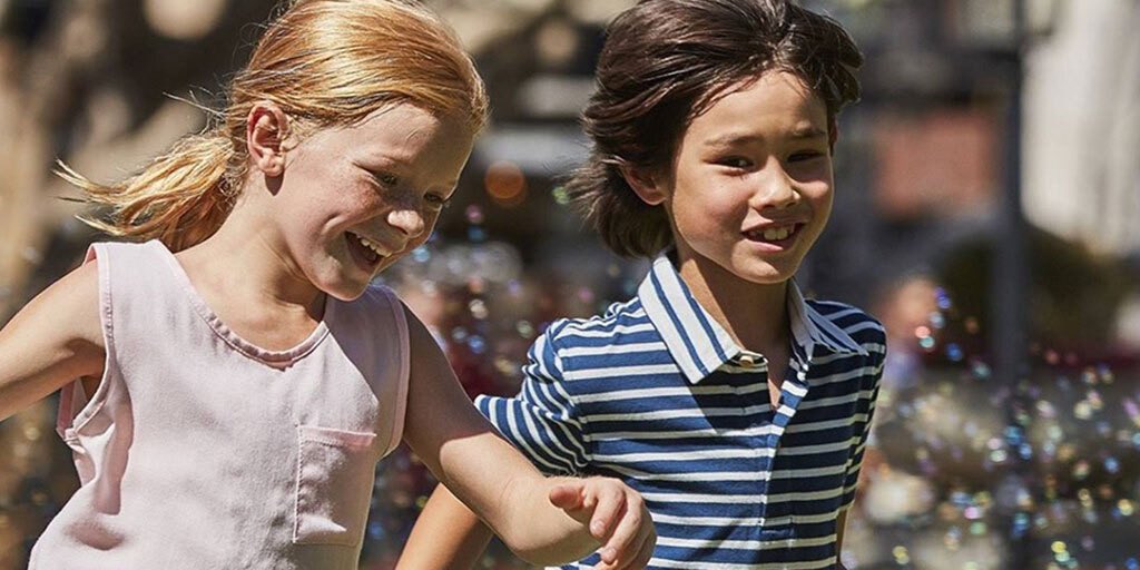 Kids, parents and caregivers are invited to experience a weekly dose of fun, featuring live music, storytelling, puppet shows and so much more! Every Wednesday on The Lawn from 10-11am.