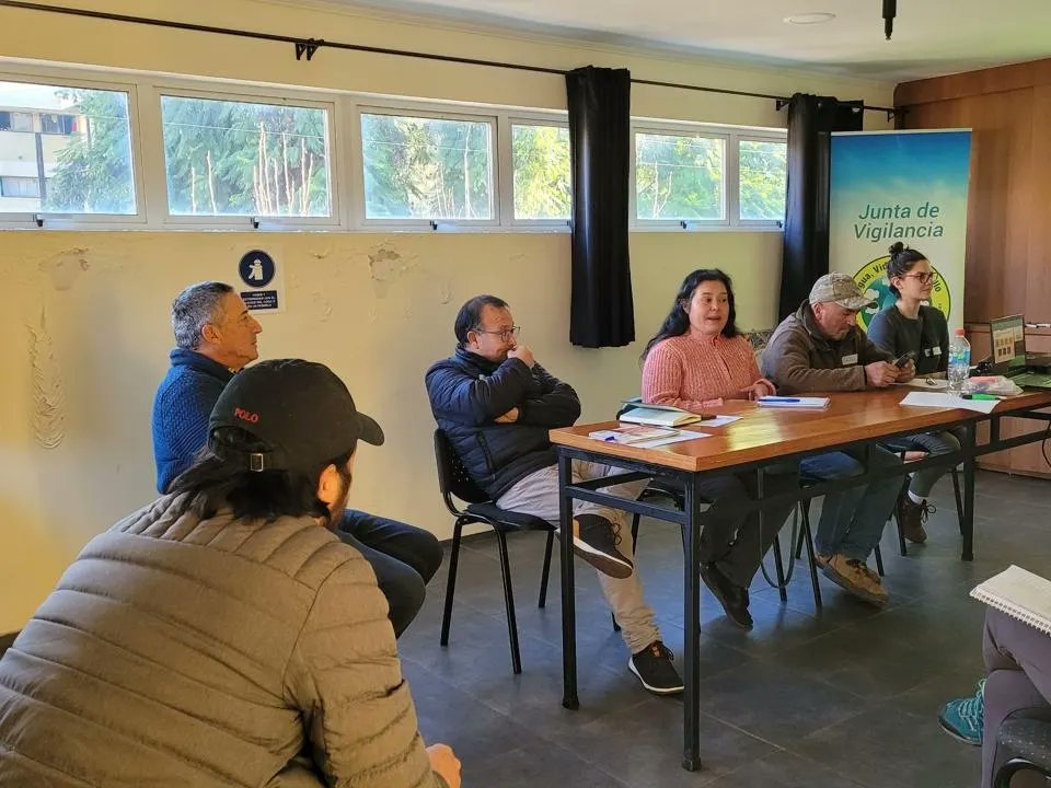 MOPCoquimbo's tweet photo. El Programa de Fortalecimiento de las Organizaciones de Usuarios 2024 de la DGA considera reforzar las capacidades de gestión de los directorios de las comunidades de aguas subterráneas de Illapel, Canela, Chalinga y Choapa Bajo. Ya tuvieron un primer encuentro diagnóstico https://t.co/PgDMq6IYVS