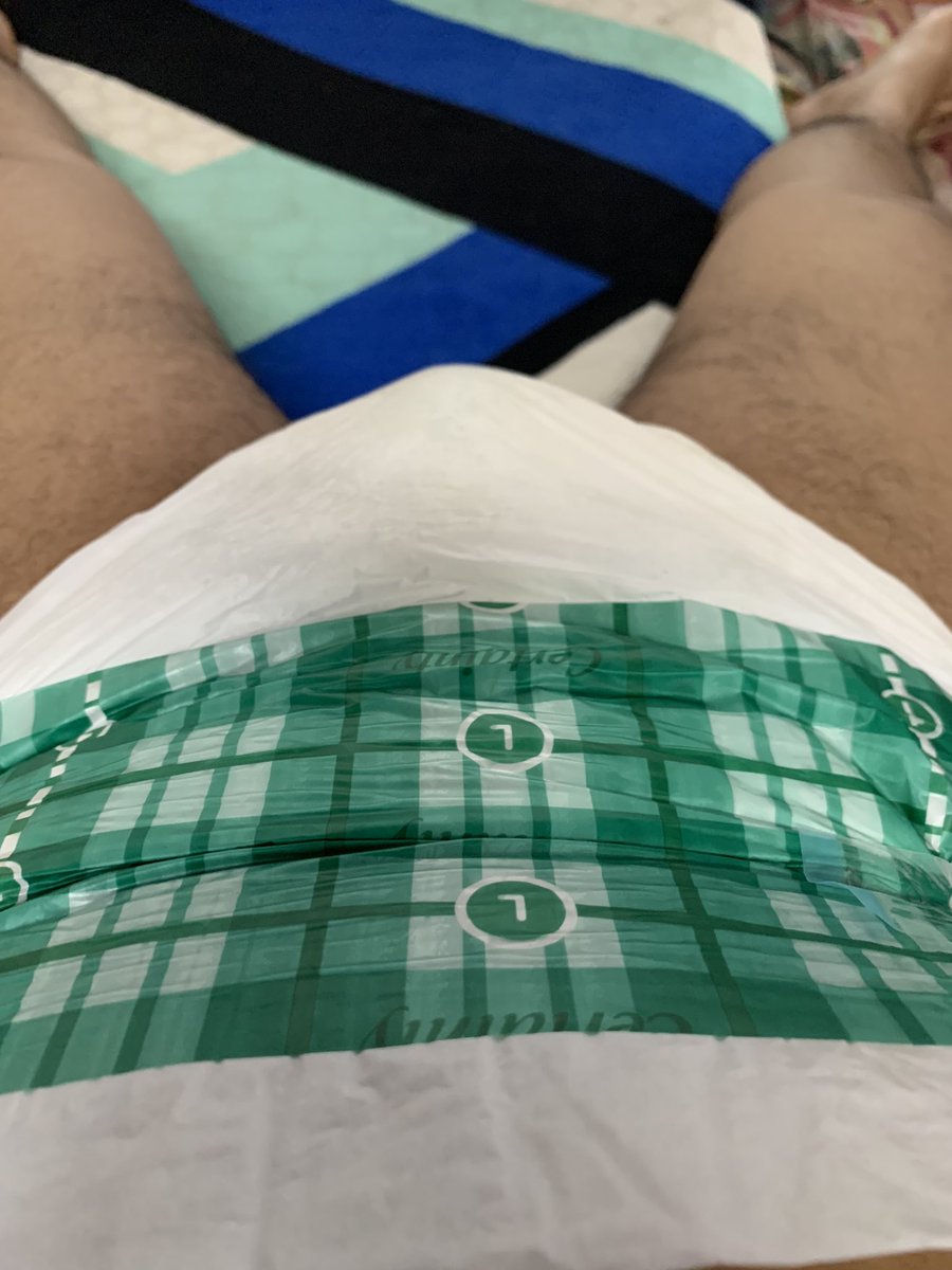 dlmalay13's tweet photo. Ada sapa ii nk tolong tukar x ni dh penuh😭 https://t.co/1iFPr0z6vu
