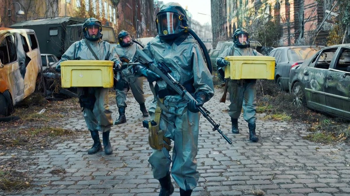 frascaroli's tweet photo. #Series #Helgoland513 Un mundo distópico en el q surge un tipo de organización social "muy alemana" en una isla frente a Hamburgo c/ un limite férreo a la población p/ subsistencia.
Remite a #ElSilo primeramente pero tb a #ElColapso #Extrapolations #Rememory y #TheLastOfUs. B 3/5 https://t.co/FF50pDMdW6