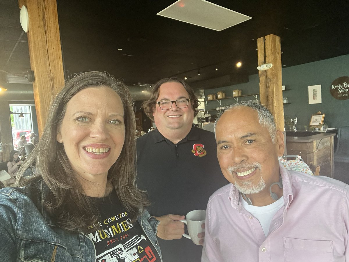 caglanville's tweet photo. Never know who’s going to sittin in a corner @RootsBrewShop. One scheduled meeting turned into three! #gtsd @msu_raul @AdvPtGR https://t.co/ucIFlaxXCp