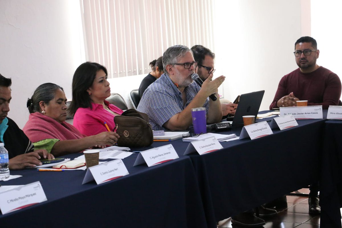 impepac's tweet photo. ℹ️ Esta mañana se sostuvo reunión de trabajo con la Concejal Vocera, concejales y el Consejo Mayor de #Hueyapan. en virtud de que dicho municipio indígena ha iniciando trabajos para renovar sus autoridades municipales. https://t.co/mheJ44qgeo
