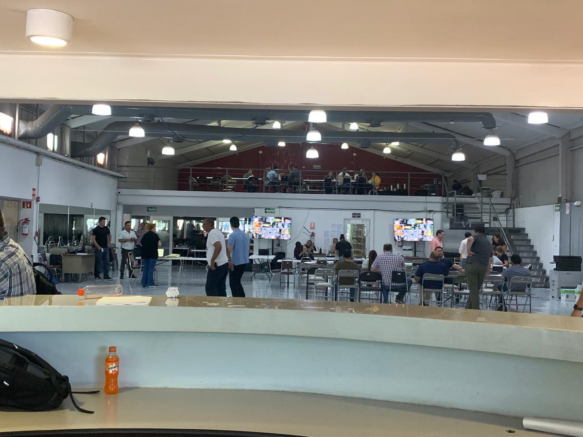 Señala <a href="/MorenaenSonora/">Morena Sonora</a>  irregularidades en los conteos, mismas que se notificaron al @TEE_Sonora  

Según quienes llevan el proceso se cometieron actos ilícitos e irregulares, al detectarse boletas faltantes o boletas de más, que beneficiaron a <a href="/tonoastiazaran/">Antonio Astiazarán</a>, también hubo