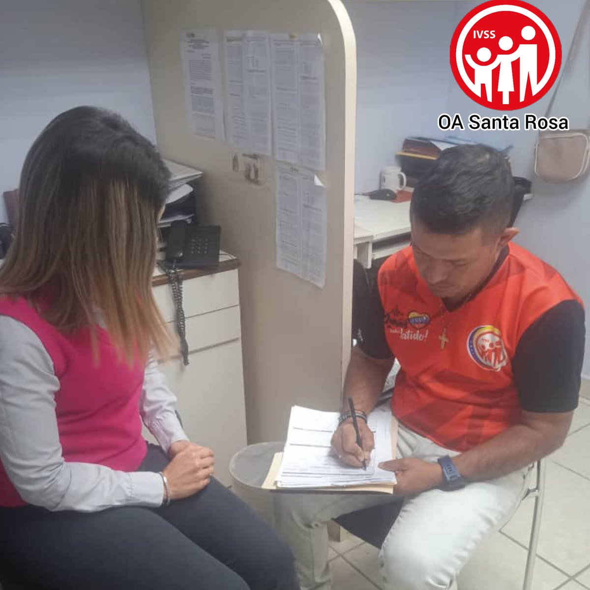 OASANTAROSA's tweet photo. Trabajamos día a dia con nuestro Plan Gestión de Cobro Presencial y Seguimientos #PorUnSeguroMásSocial.                                   
#OrgullosoDeSerVenezolano

¡Con Nico lo logramos todo!

@NicolasMaduro 
@MagaGutierrezV 
@Somosivss 
@RecursosHIvss https://t.co/sY2hXo9TKD