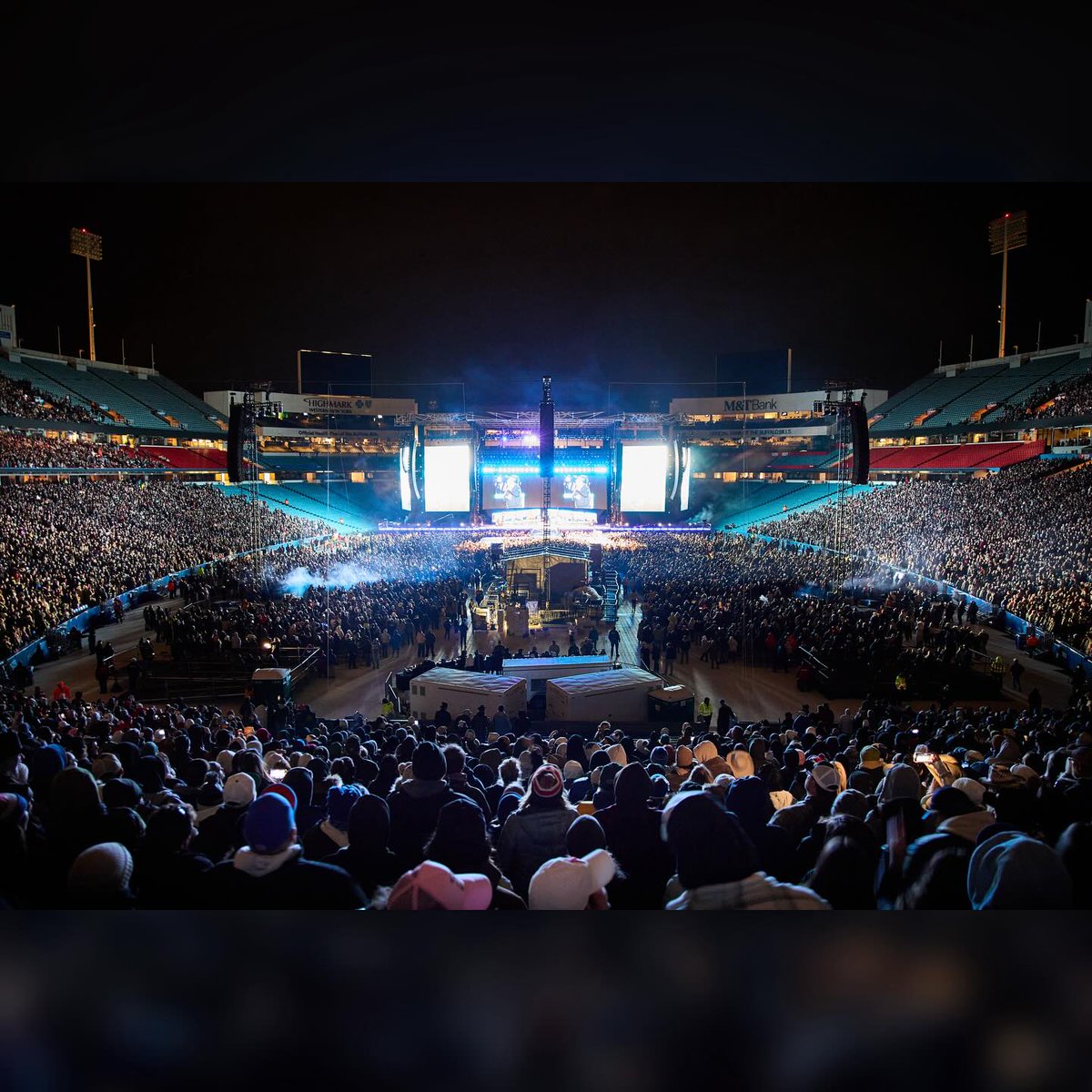 g2_structures's tweet image. We are proud to be supporting @lukecombs during his Growin&apos; Up and Gettin&apos; Old Tour! 

📸: @davidbergman