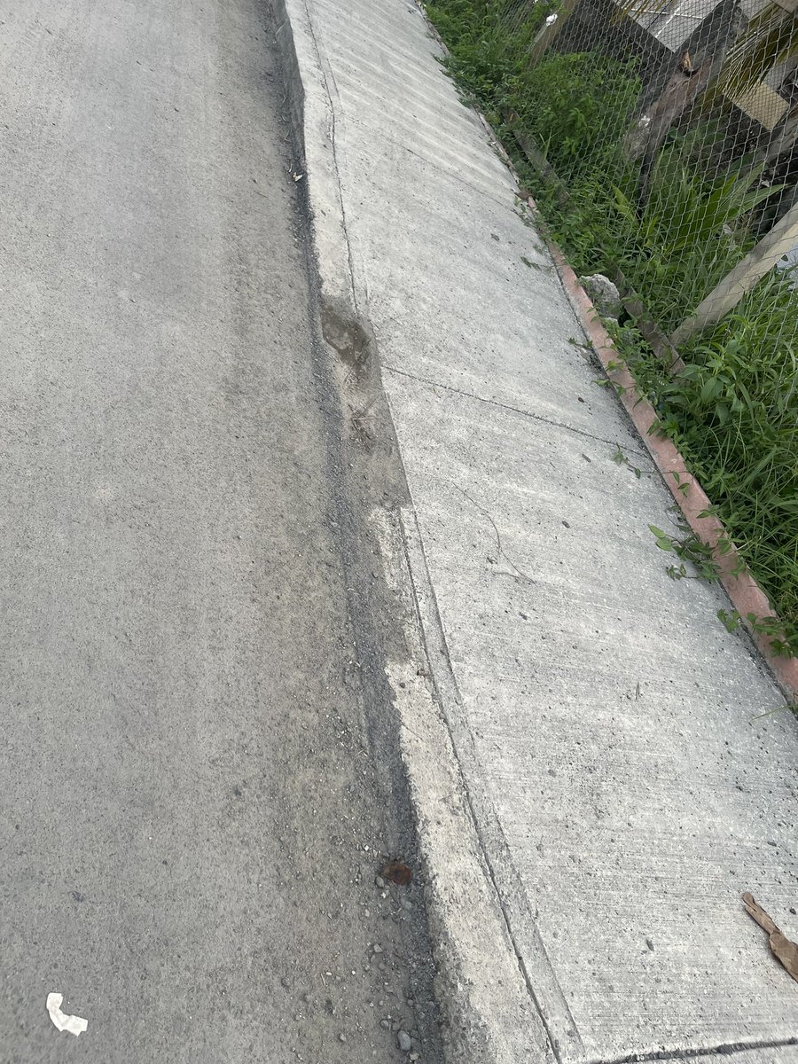 karolbryan11's tweet photo. Esto se considera un arquiterror profe @arquiterror ? @TReporta deben hacer un reportaje en Isla Colón con @arquiterror y Jermaine! Esto es parte de la “mega” obra que se esta haciendo en Bocas! https://t.co/Lrqwgn0YNv