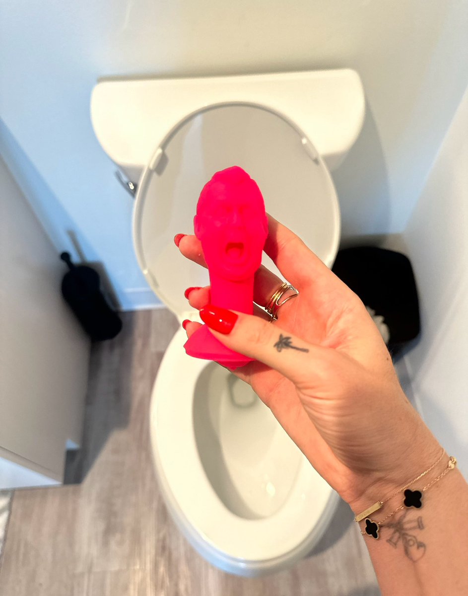 not rachel wolfson 🐺 tweet media