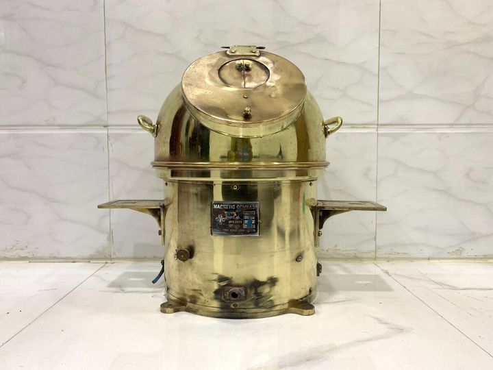 Therustedmetal's tweet photo. Authentic Old Vintage Solid Brass Boat Salvage Magnetic Compass 📷 100% Original. #VintageCompass #MaritimeCollectibles #Brass #NauticalDecor #BoatSalvage #eBay #eBayStore #eBaySeller #Magnetic #Brass #VintageOriginal #Binnacle #Glass https://t.co/5vWJ6LmFke https://t.co/5HzBkwES4f