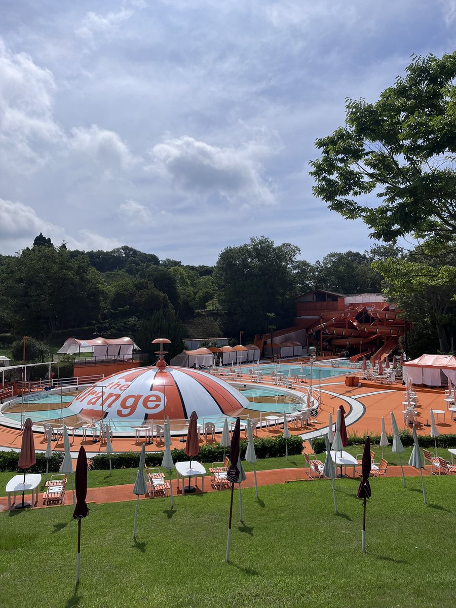 mirokunosato's tweet photo. 久々に隙間から青空🌤️
#鋭意準備中
#プール
#pool #theOrange
#チラ見せ https://t.co/1FKCd0mzzw