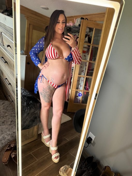 Are you ready for the 4th? 🎆 https://t.co/qrzE1CI9qi<a href="/tag/booty"class="tags"><span>#booty</span></a><a href="/tag/sex"class="tags"><span>#sex</span></a><a href="/tag/mommy"class="tags"><span>#mommy</span></a><a href="/tag/highheels"class="tags"><span>#highheels</span></a><a href="/tag/titties"class="tags"><span>#titties</span></a><a href="/tag/fetish"class="tags"><span>#fetish</span></a>