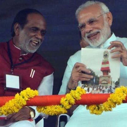 WeaverMohan's tweet photo. భారతీయ జనతా పార్టీఒబిసిమోర్చా జాతీయ అధ్యక్షులు,రాజ్యసభ సభ్యు లు,పార్లమెంటరీ బోర్డ్ సభ్యు లు,
@drlaxmanbjp "డా.కె.లక్ష్మణ్" గారిజన్మదినం సందర్భంగా వారికిహృదయపూర్వక జన్మదిన శుభాకాంక్షలు.
#HBDDrLaxman
C. Mohan ,
BJP OBC morcha urban president, 
Proddatur,
Cuddapah (dist),
A. P. https://t.co/B1IVb9WLFh