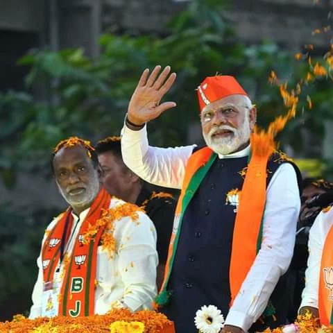 WeaverMohan's tweet photo. భారతీయ జనతా పార్టీఒబిసిమోర్చా జాతీయ అధ్యక్షులు,రాజ్యసభ సభ్యు లు,పార్లమెంటరీ బోర్డ్ సభ్యు లు,
@drlaxmanbjp "డా.కె.లక్ష్మణ్" గారిజన్మదినం సందర్భంగా వారికిహృదయపూర్వక జన్మదిన శుభాకాంక్షలు.
#HBDDrLaxman
C. Mohan ,
BJP OBC morcha urban president, 
Proddatur,
Cuddapah (dist),
A. P. https://t.co/B1IVb9WLFh