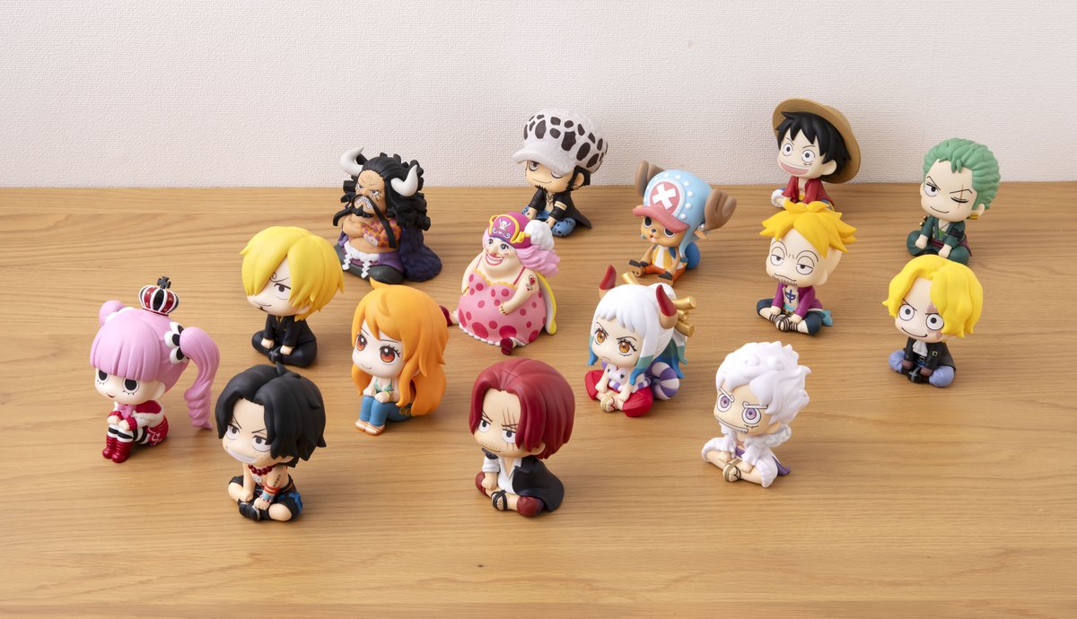 【#ワンピース】
見上げる見守るフィギュア
ONE PIECE シャンクス

＼７月４日(木)予約開始メガ／
商品ページ公開！！

シリーズ並べて世界観広がる🔥✨
予約開始をお楽しみに🌟
p-bandai.jp/item/item-1000…

#onepiece