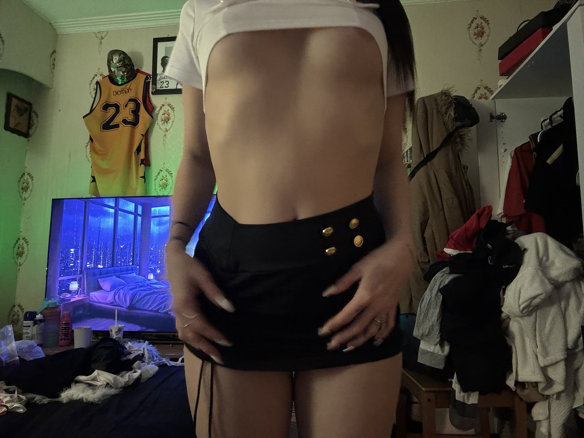 autumnsrcses's tweet photo. Would you bend me over in this skirt 👩✈️
#onlyfans #sellingcontent #camgirl #australianbabe
#saunasex #onlyfanscreator
#camgirl #melbourne #adelaide #australia
#australianbabe #onlyfansbabe #barista #adelaide #onlyfansgirl #petite #adelaidegirls #buycontent #nsfwtwt #exstripper https://t.co/IUwMfXFee5