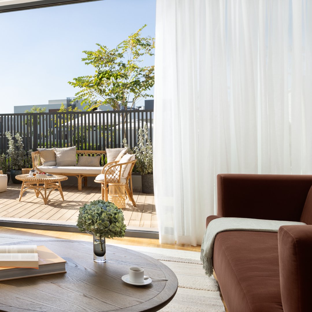 MeraasDubai's tweet photo. Cherrywoods: A place you'll never want to leave. Enjoy the best of both worlds with contemporary townhouses in a serene, gated community featuring retail, dining, a community center, and a stunning central park right at your doorstep.
#Meraas #Cherrywoods https://t.co/IHMtztQjpU