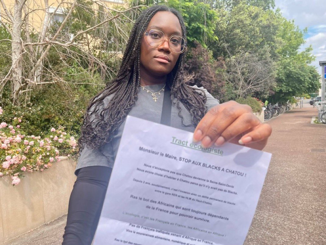 CerfiaFR's tweet photo. 🇫🇷 FLASH | "Monsieur le Maire, Stop aux Blacks à Chatou ! Nous n’acceptons pas que Chatou devienne la Seine-Saint-Denis. Nous avons choisi d’habiter Chatou parce qu’il n’y avait pas de Blacks. Ras-le-bol des Africains qui sont toujours dépendants de la France pour pouvoir survivre." 
À Chatou, dans les Yvelines, plusieurs habitants et/ou travailleurs de la ville ont été visés par des tracts racistes. (Via Le Parisien)