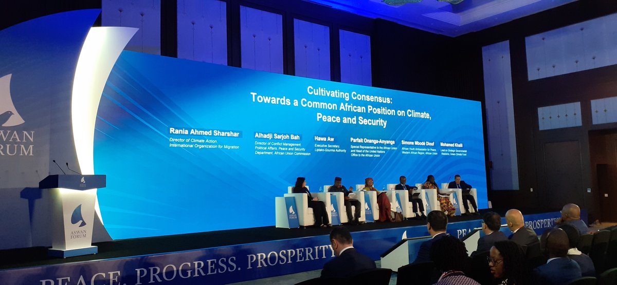 Janani Vivekananda (@janvivekananda) on Twitter photo .<a href="/SarjohBah3/">Sarjoh Bah</a>, Director Conflict Management, peace & security <a href="/_AfricanUnion/">African Union</a> refreshingly candid about need to go beyond just financing for a 'Peace COP' in Baku
Instead: contextualize risks. State of emergency in Zimbabwe will have very diff dynamics to Sahel.
#AswanForum .<a href="/SarjohBah3/">Sarjoh Bah</a>, Director Conflict Management, peace & security <a href="/_AfricanUnion/">African Union</a> refreshingly candid about need to go beyond just financing for a 'Peace COP' in Baku
Instead: contextualize risks. State of emergency in Zimbabwe will have very diff dynamics to Sahel.
#AswanForum