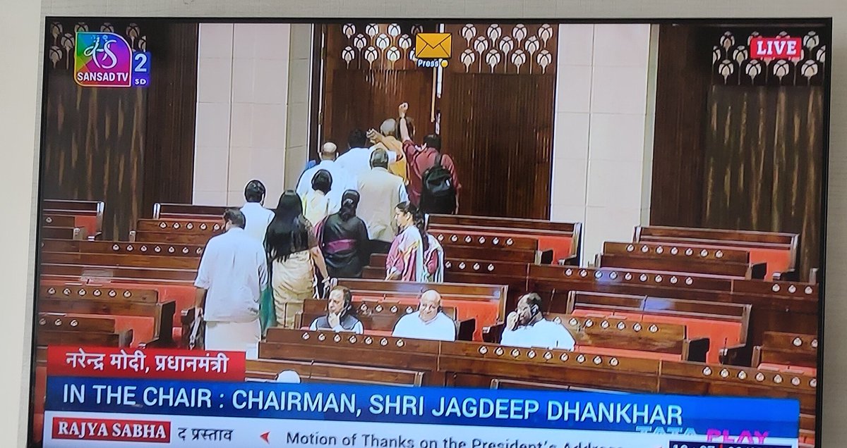 iNishant4's tweet image. As expected, Coward and liar opposition ran away from RajyaSabha, as they have no courage to listen truth.
They talk about Constitution, but never respect it.
Shame on Opposition. Yesterday they were shouting and today ran away.
@narendramodi ji said rightly- देश सच में सब देख…