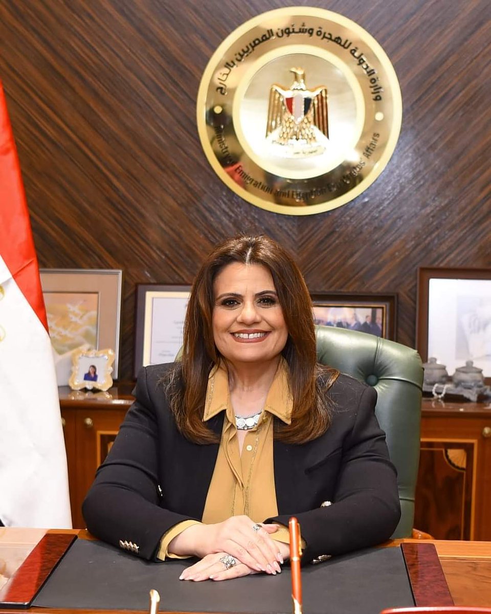 SohaGendi's tweet photo. على مدار عامين شرُفت بتولي حقيبة وزارة الدولة للهجرة وشئون المصريين بالخارج، وقد حرصت في هذين العامين على خدمة الوطن وبذل كل جهد في سبيل تعزيز استدامة التواصل مع كل أبنائي وإخوتي وأهلي من الجاليات المصرية في الخارج، حول العالم والاستماع إليهم، https://t.co/WW6qeqheYZ