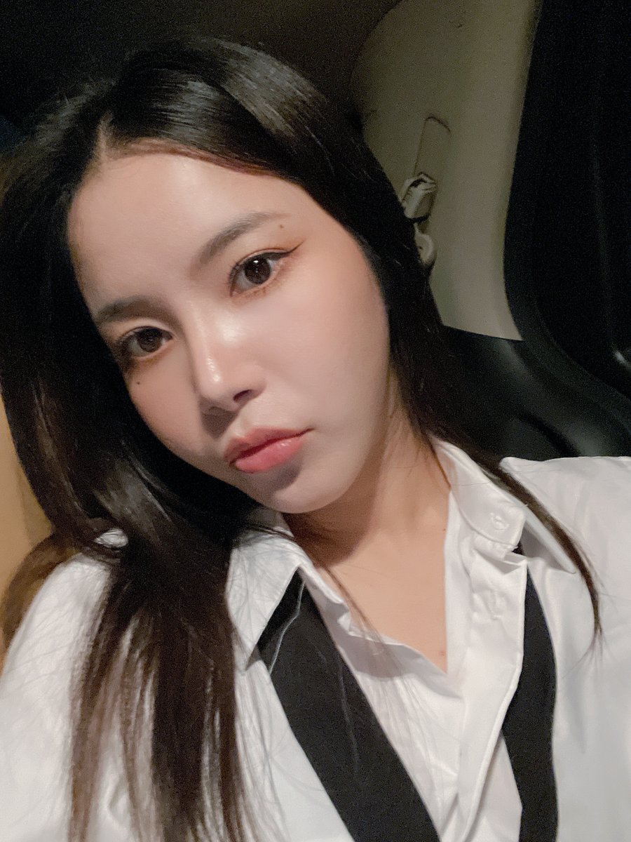 마마무(MAMAMOO) tweet media