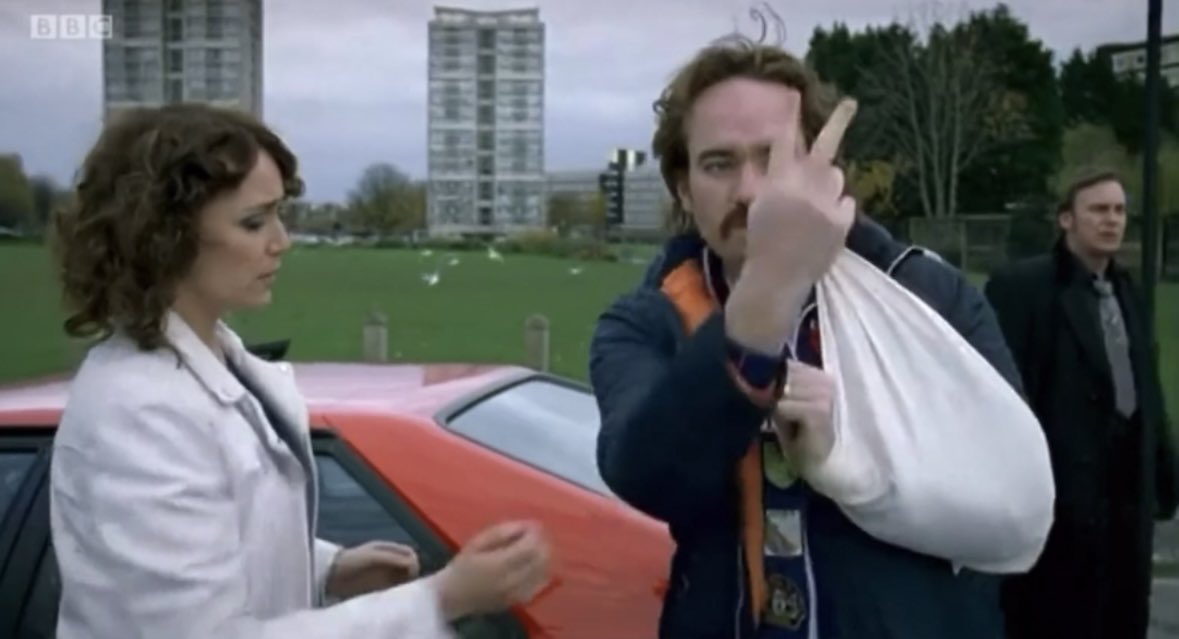 MacfadyenDaily's tweet image. Matthew Macfadyen in Ashes to Ashes

#matthewmacfadyen #ashestoashes #keeleyhawes