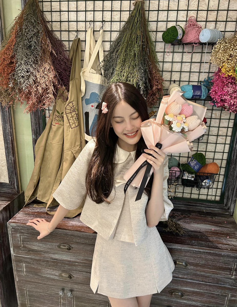 Teste0010 tweet media