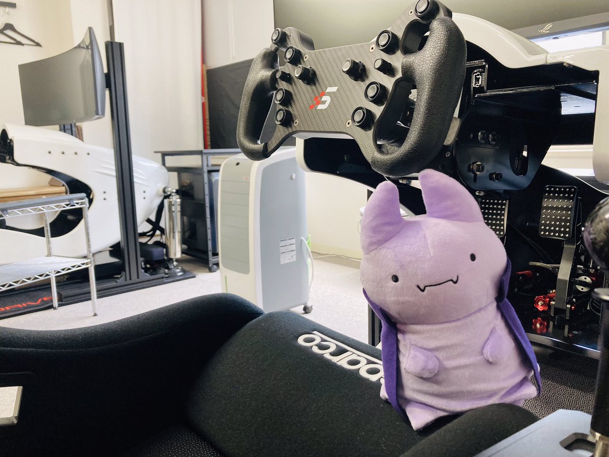 本日も元気に営業中！
サーキットにすむマモノさんもいるです

<a href="/ingingmiu/">山口美羽（みう）inging-miu</a>