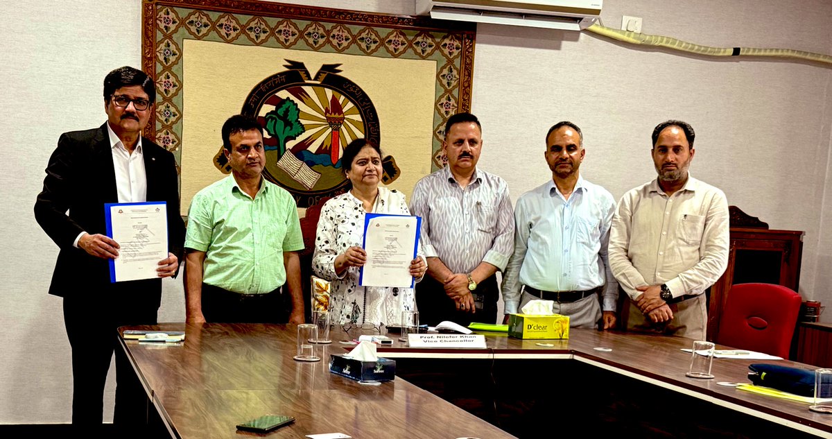 Nemy Banthia, PhD (@nbanthia) on Twitter photo .<a href="/ICIMPACTS/">IC-IMPACTS</a> is excited to work with <a href="/UnivofKashmir/">University of Kashmir</a> on #CleanTech innovations, #ArtificialIntelligence applied to #FoodSecurity and cost-effective #WaterTreatment technologies!
<a href="/Philip_Edgcumbe/">Philip Edgcumbe, MD, PhD</a> <a href="/UBCNews/">UBC Media Relations</a> <a href="/cyclocrossguy/">Chris Yip</a> <a href="/cgivancouver/">India in Vancouver</a> <a href="/HCI_Ottawa/">India in Canada</a> <a href="/NSERC_CRSNG/">NSERC / CRSNG</a> <a href="/TanviSolanki_/">Tanvi Jain 🇮🇳</a> .<a href="/ICIMPACTS/">IC-IMPACTS</a> is excited to work with <a href="/UnivofKashmir/">University of Kashmir</a> on #CleanTech innovations, #ArtificialIntelligence applied to #FoodSecurity and cost-effective #WaterTreatment technologies!
<a href="/Philip_Edgcumbe/">Philip Edgcumbe, MD, PhD</a> <a href="/UBCNews/">UBC Media Relations</a> <a href="/cyclocrossguy/">Chris Yip</a> <a href="/cgivancouver/">India in Vancouver</a> <a href="/HCI_Ottawa/">India in Canada</a> <a href="/NSERC_CRSNG/">NSERC / CRSNG</a> <a href="/TanviSolanki_/">Tanvi Jain 🇮🇳</a>