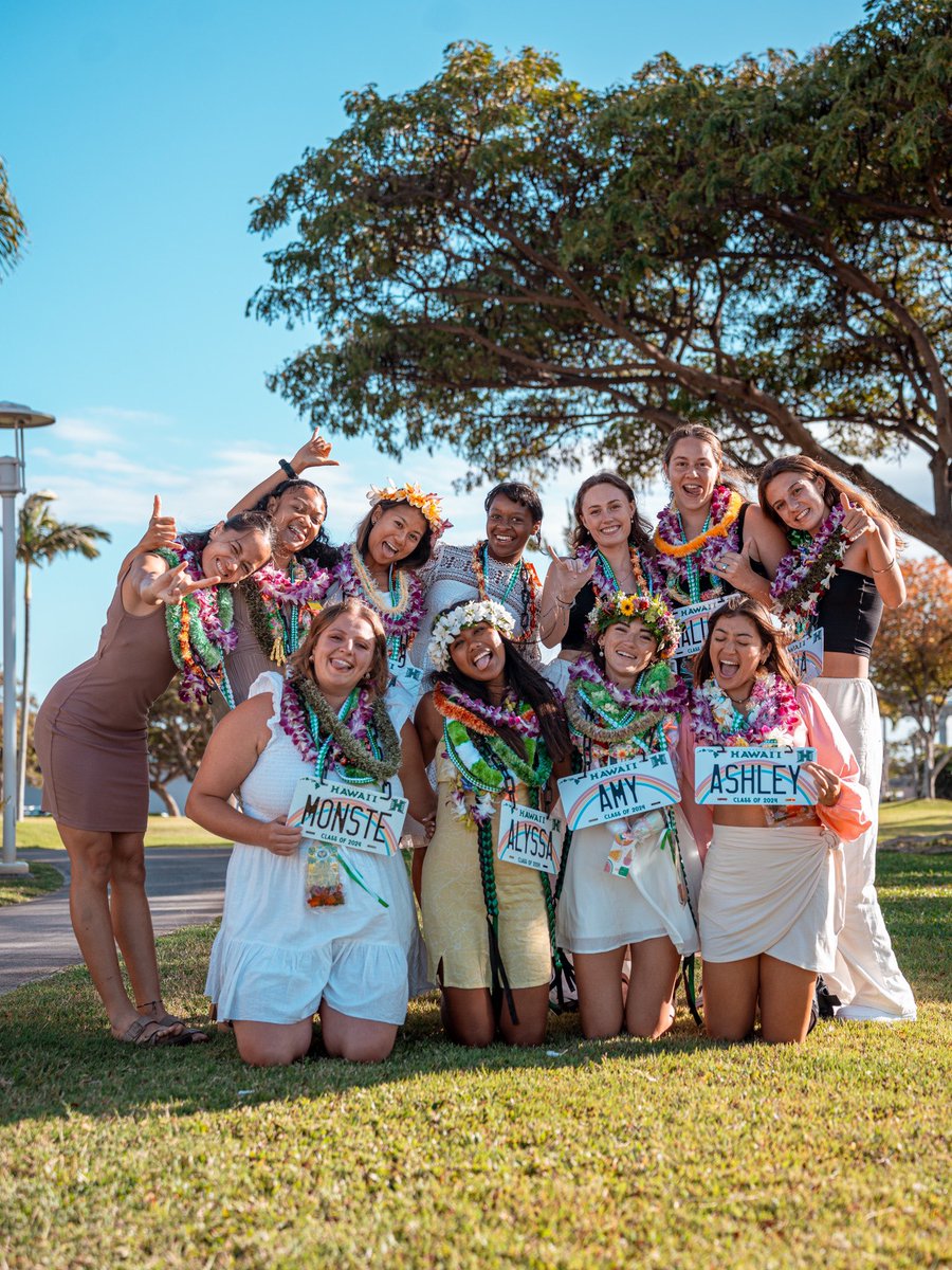 HawaiiXCTF's tweet photo. 💚 for our seniors

Proud of all that this group accomplished from school records and conference titles, to appearances at national meets, success in the classroom and more! 

#SISTAHHOOD x #GoBows https://t.co/Ul1Ny2eY0d