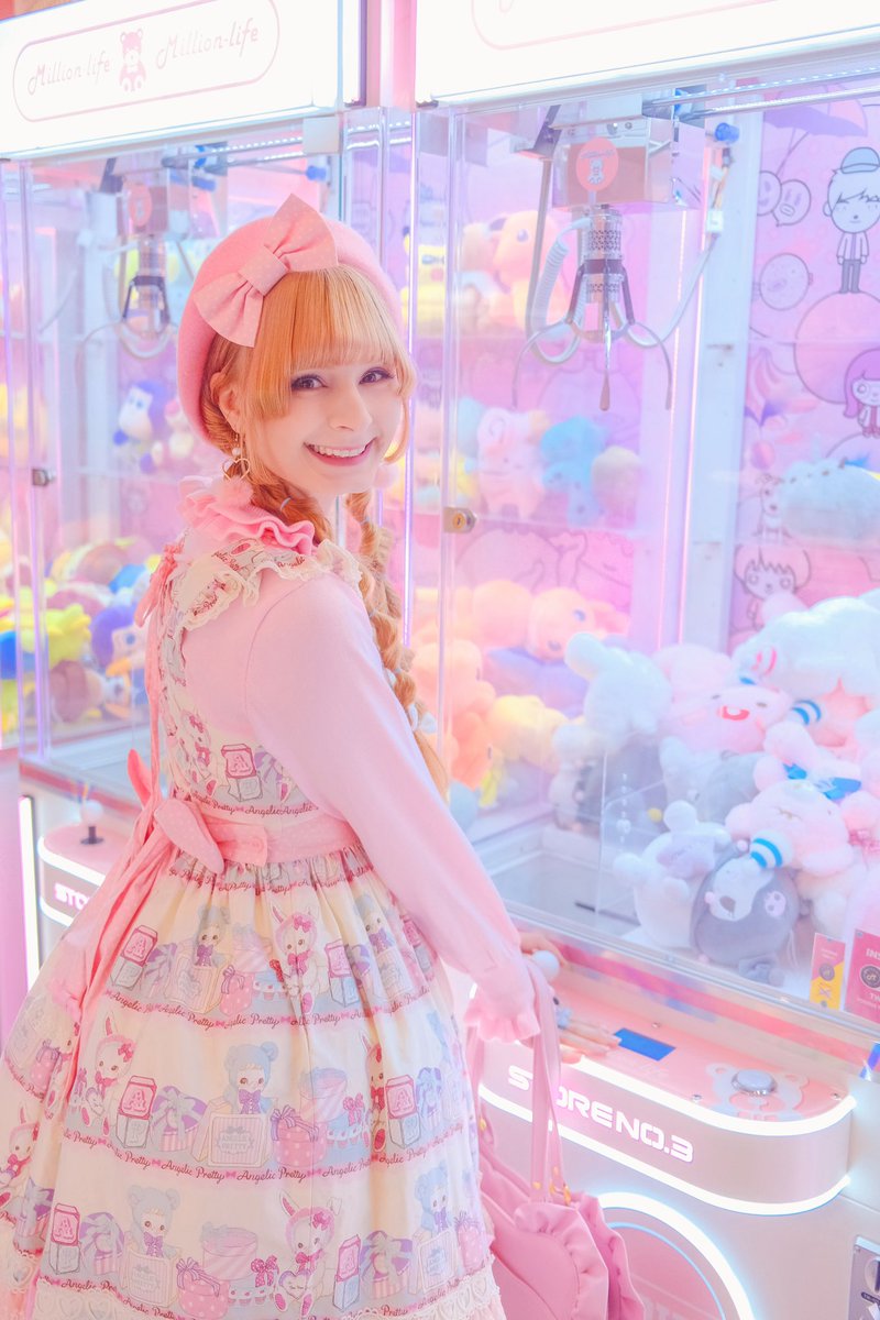 Banned from plushies even though it’s literally my career. 😂💗

(Wearing Angelic Pretty Fancy Box 💕)
~
#angelicpretty #lolitafashion #sweetlolita #eglcommunity #ロリータファッション
