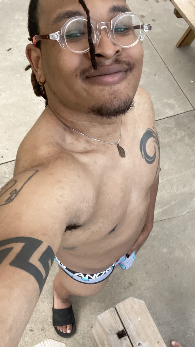 Vierratops's tweet photo. @SexyyRed314_ Bless me sexxy! https://t.co/exKLDHIP6h https://t.co/cENp1AqeMX