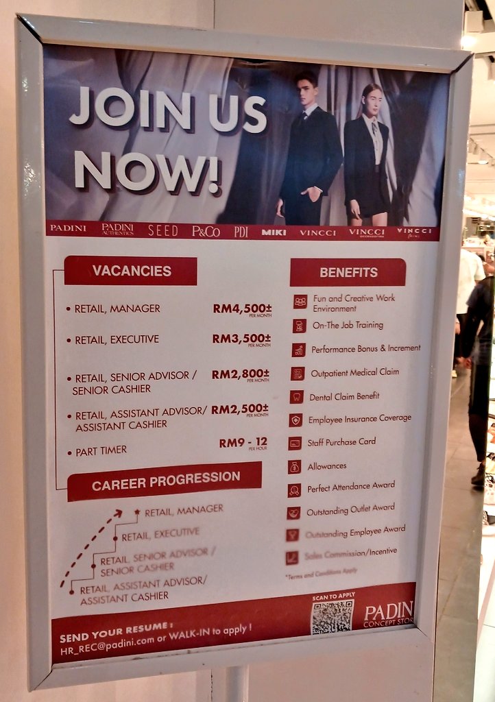 auxiliarywits's tweet photo. Jadi ingat, kemarin pas di Melaka saya ketemu iklan lowongan pekerjaan terbaik yang pernah saya lihat di mall. Sangat jelas. https://t.co/EVtTtgMkrI