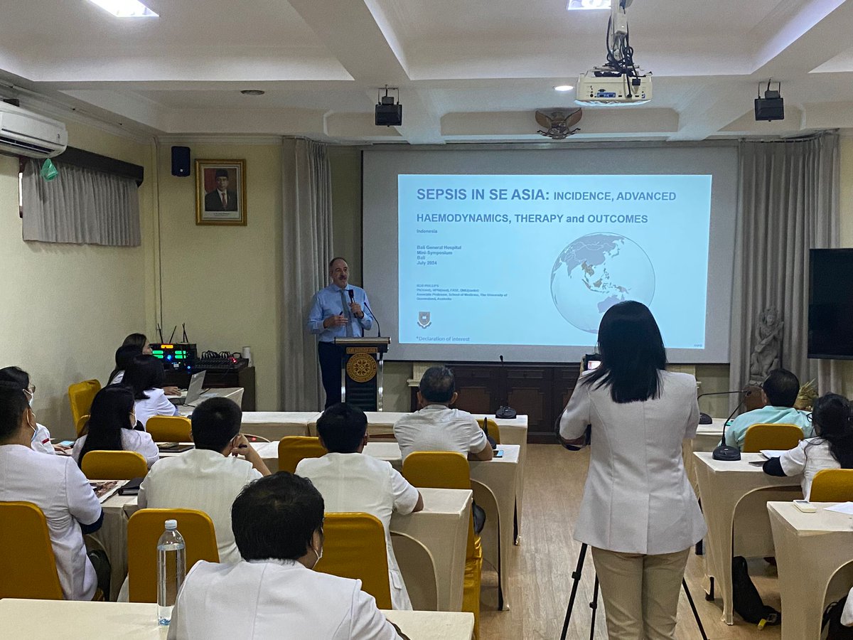 Uscom's tweet image. Today our CEO Rob Phillips delivered an impactful lecture on &quot;Sepsis, Advanced Hemodynamic Monitoring, Therapy, and Outcomes&quot; at Bali General Hospital, offering invaluable insights into advanced medical practices. #HealthcareLeadership #AdvancedMonitoring #USCOM1A #Uscom