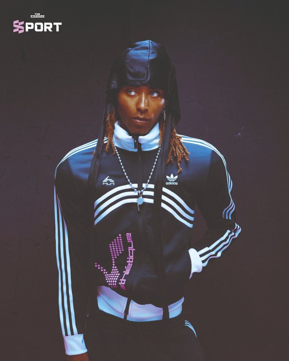 STANDARDsportth's tweet image. ฟุตบอลยูโร 2024 ที่เยอรมนีกำลังเข้มข้นและเข้าสู่ช่วงไคลแมกซ์ adidas ในฐานะแบรนด์เจ้าถิ่น จึงจับมือกับแบรนด์แฟชั่นจากแฟรงก์เฟิร์ตอย่าง HUNI ที่มี โมนา โทมัส เป็นผู้ออกแบบ ให้ช่วยออกแบบเสื้อแทร็กแจ็กเก็ต Beckenbauer ที่มีดีไซน์สุดโฉบเฉี่ยว

#UEFAEURO2024 #Adidas #HUNI