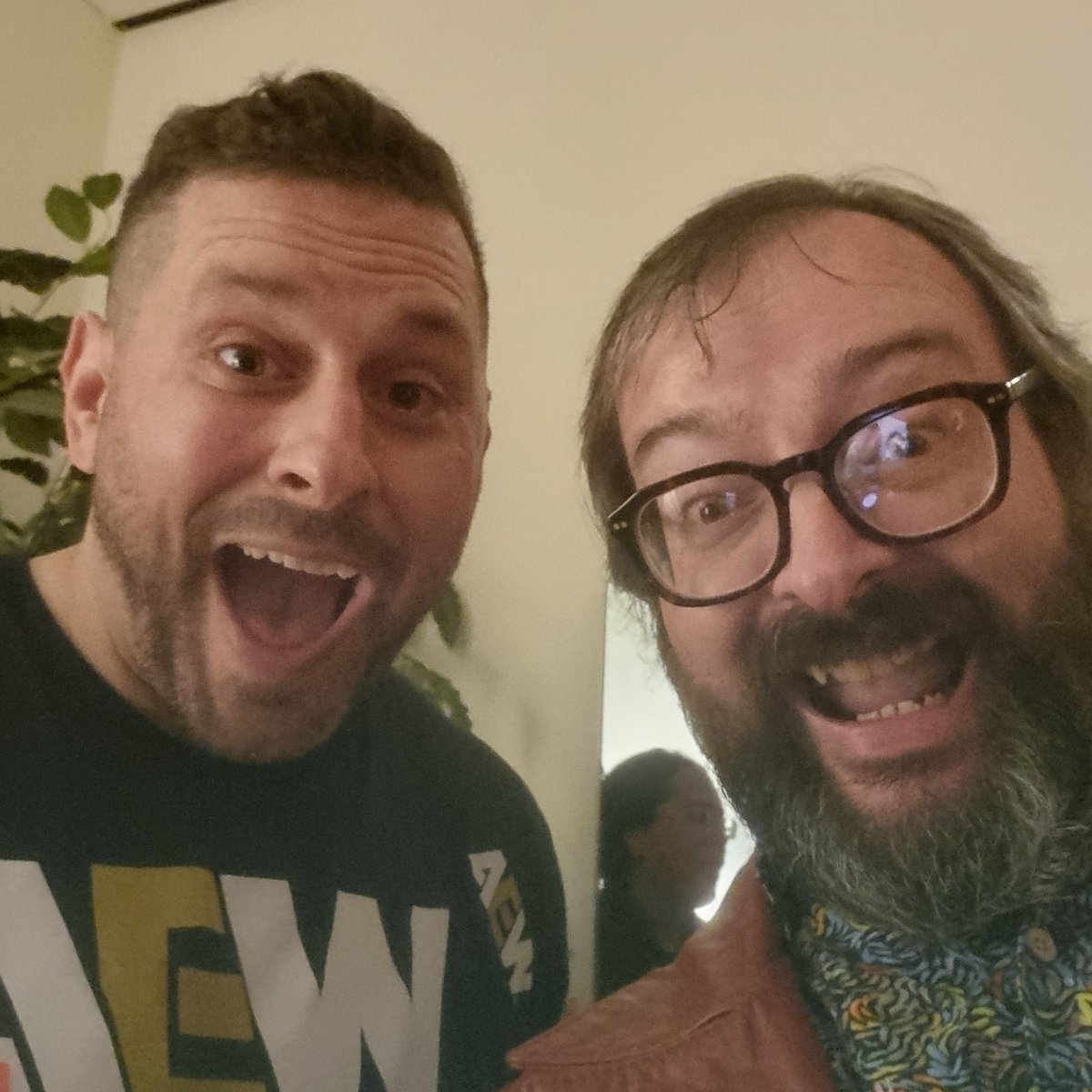 kmooreknowsmore's tweet photo. Had a great time with the All Elite improv show at the Lincoln Lodge in Chicago tonight...

Finally got to meet @ColtCabana (thanks for the shoulder massage) @RJCity1 @andycomplains Daddy Magic and internet comedian @NylaRoseBeast and got to see   @itsdanni_ellexo again! https://t.co/aHDdScivzy