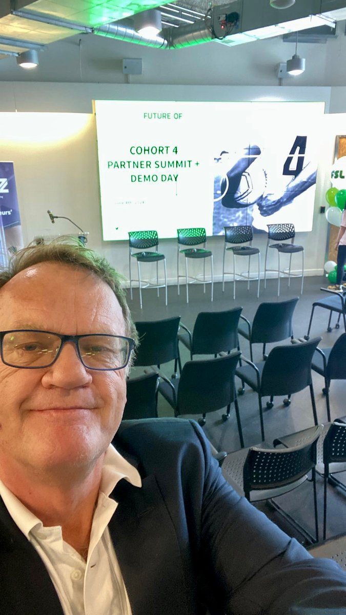 BestAuction tweet media