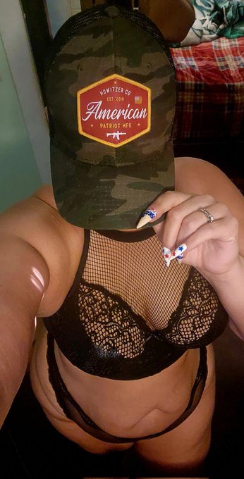 Swipe to Undress My Natural Curves! Cum See My Face &amp; What's New. (NO PPV)  https://t.co/55MTKcBUqr https://t