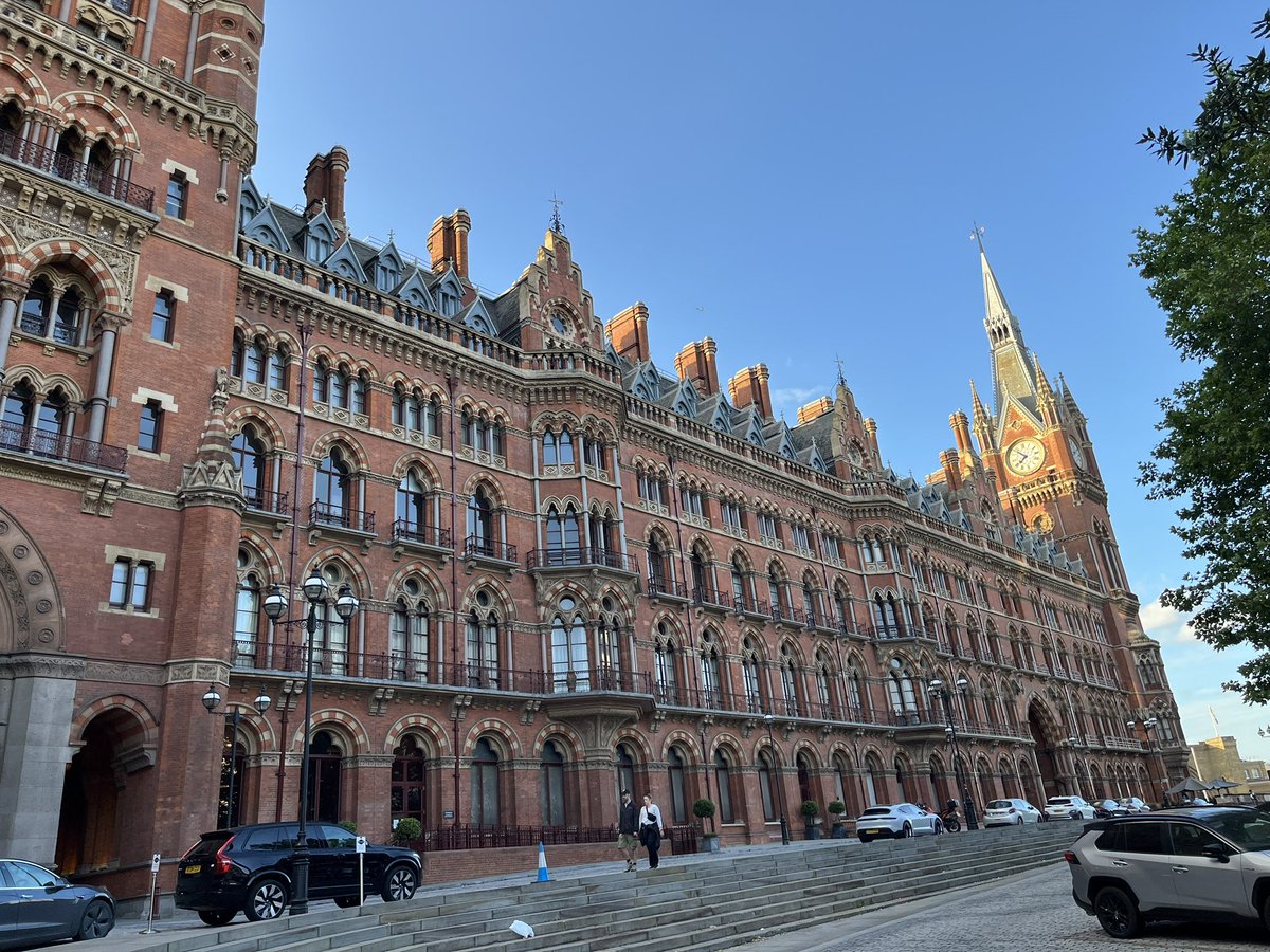 Daniel Edmiston tweet media