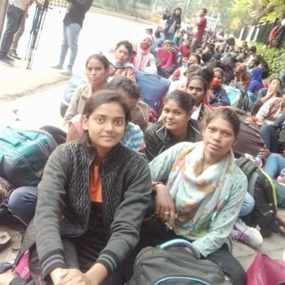MintuKumar17715's tweet photo. #SSC GD_2018
सर कब तक SSC GD 2018 के बच्चो को उच्चन्यालय दिल्ली के आदेश के बाद भी हमारे मेहनत और समय का कोई महत्व नहीं दिया, नौकरी देने से बचने के लिए उच्चतम न्यायालय में SLP डाल दिये, आखिर कब तक सर जी हमारा हक मिलेगा, कहा जाने पर हमने नागपुर से दिल्ली पैदल मार्च, अन्स सन्,किया। https://t.co/9240PGo7Il